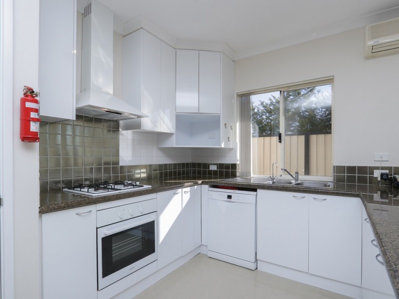 9 Duke Street, Bentley WA 6102