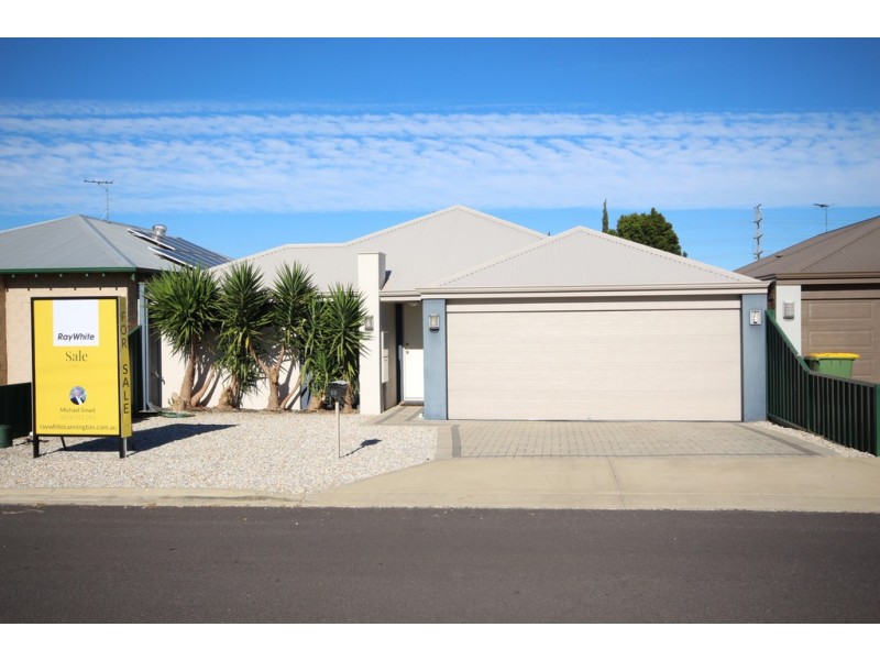 13 Walton Street, Queens Park WA 6107