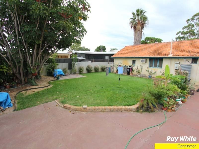54 Andrews Road, Wilson WA 6107