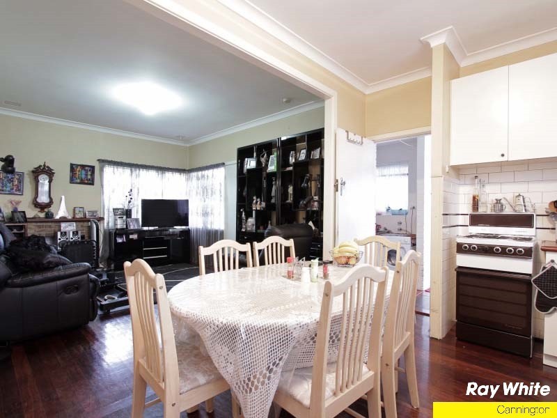 54 Andrews Road, Wilson WA 6107