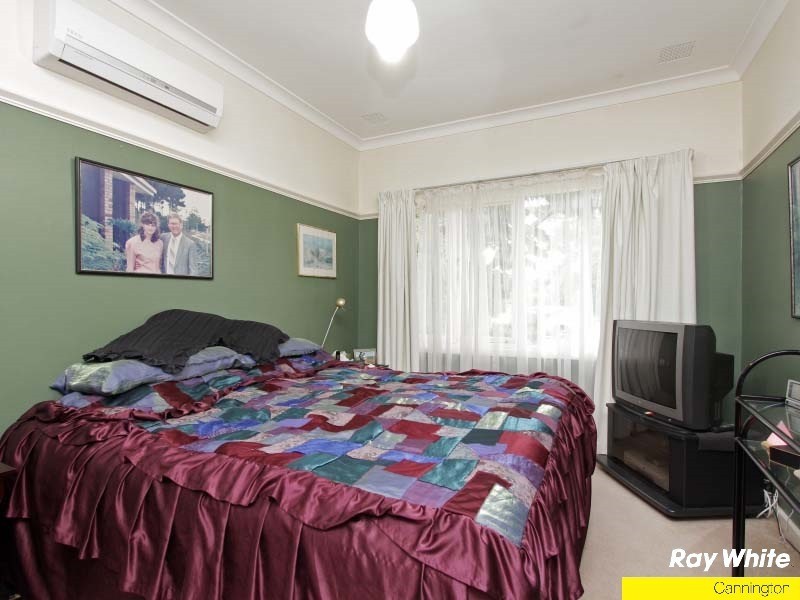 54 Andrews Road, Wilson WA 6107