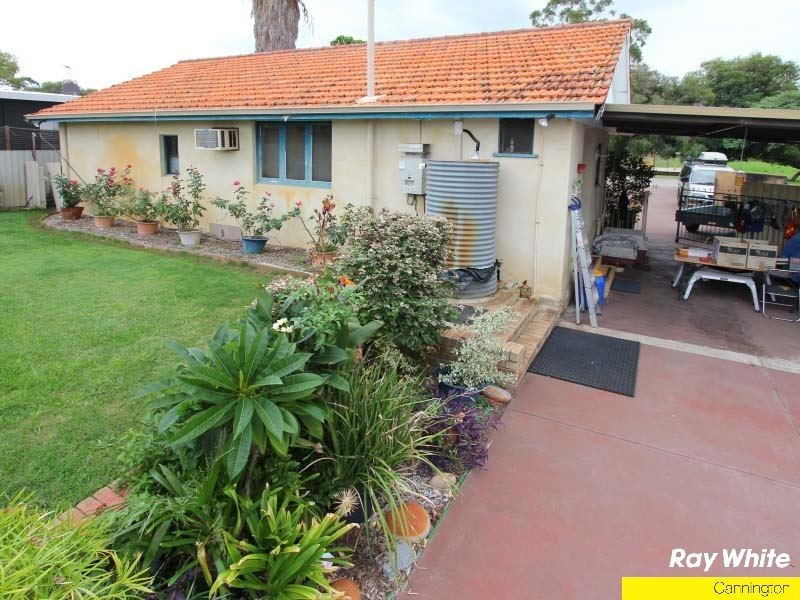 54 Andrews Road, Wilson WA 6107