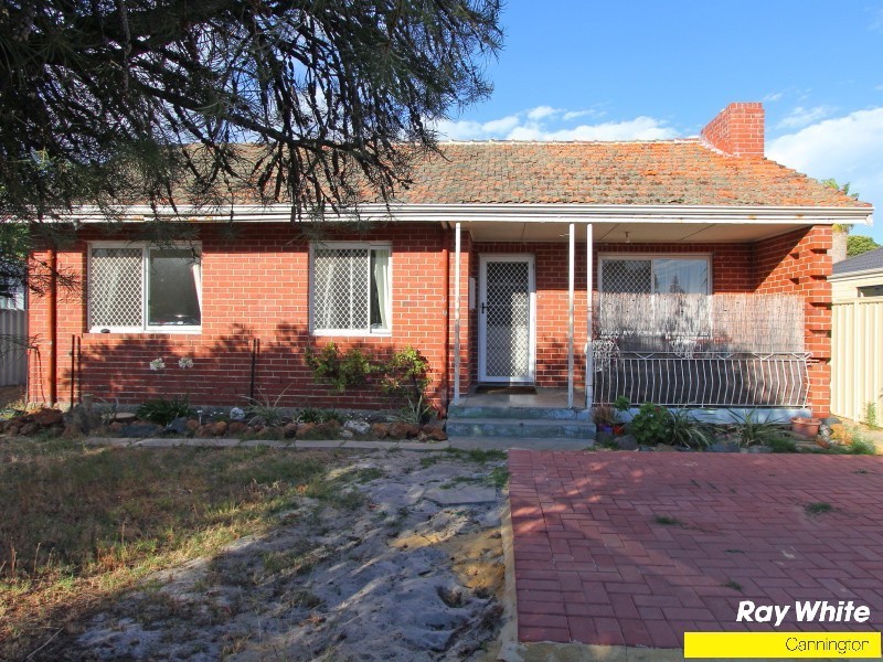 42A Cross Street, Queens Park WA 6107