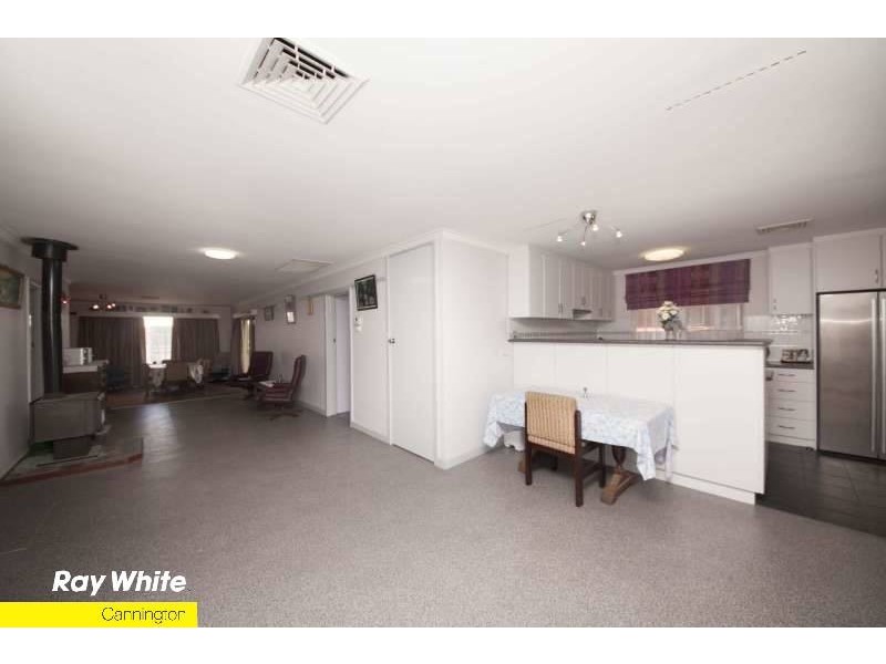 8 Streatham St, Beckenham WA 6107