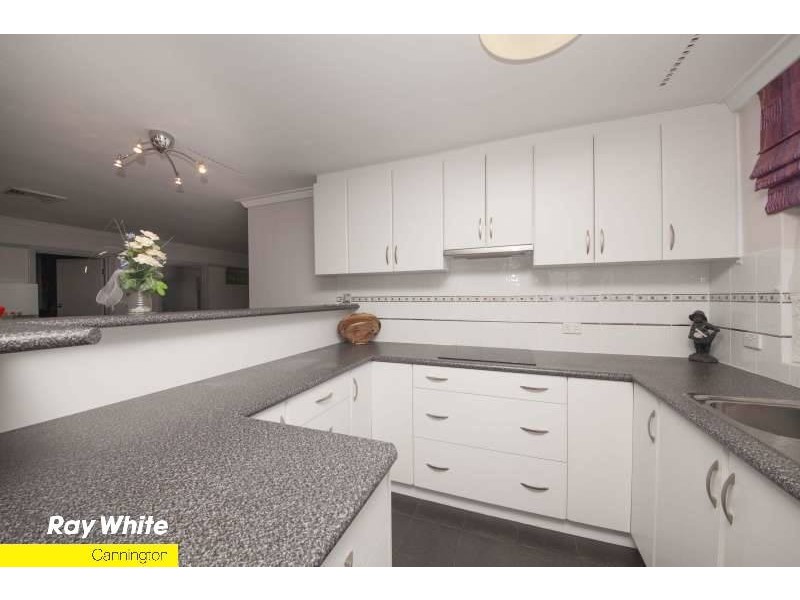 8 Streatham St, Beckenham WA 6107