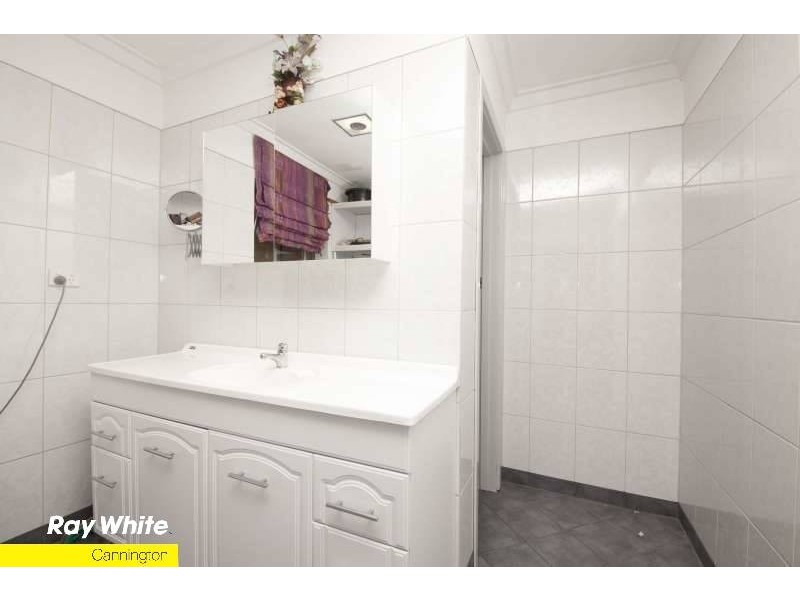 8 Streatham St, Beckenham WA 6107