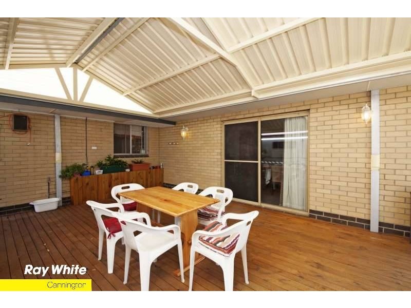 8 Streatham St, Beckenham WA 6107