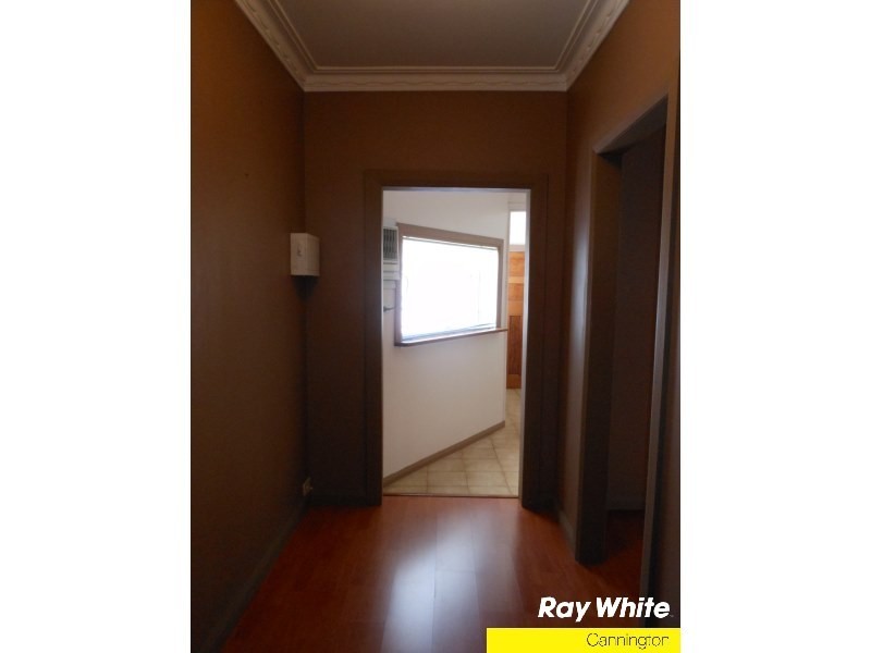 199A Treasure Road, Queens Park WA 6107