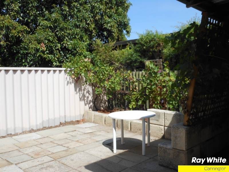 199A Treasure Road, Queens Park WA 6107