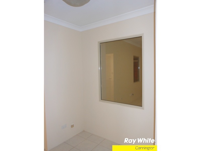 2/9 Marriott Street, Cannington WA 6107