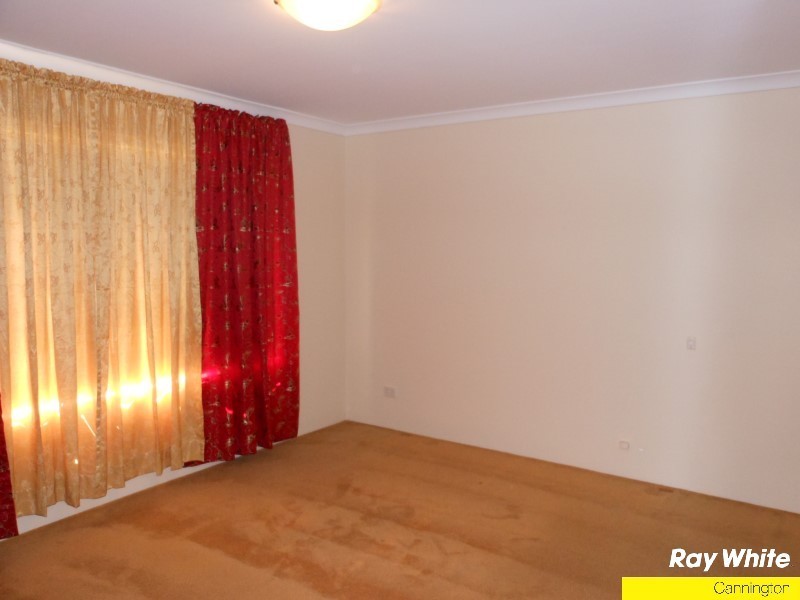 2/9 Marriott Street, Cannington WA 6107