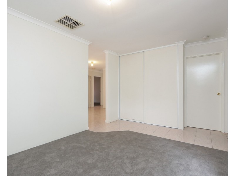 1/64 Henry Street, East Cannington WA 6107