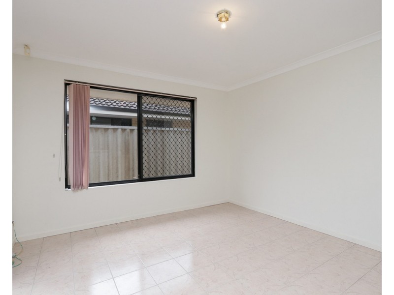 1/64 Henry Street, East Cannington WA 6107