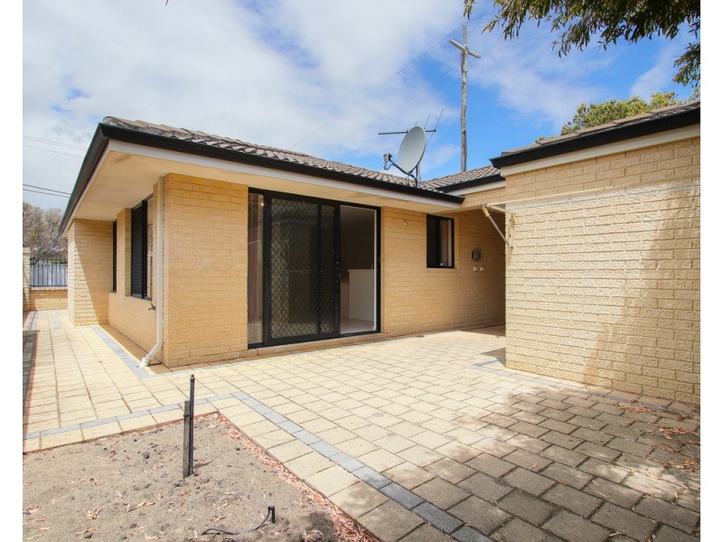 1/64 Henry Street, East Cannington WA 6107