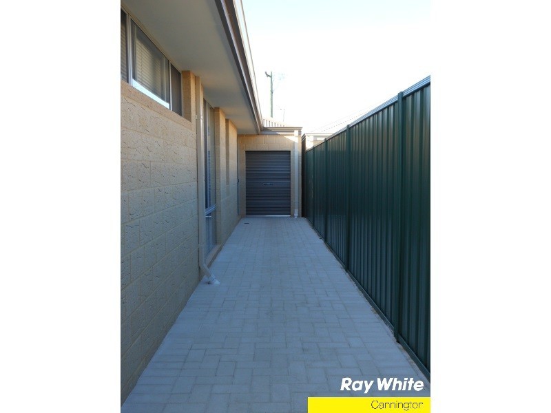 11 Walton Street, Queens Park WA 6107