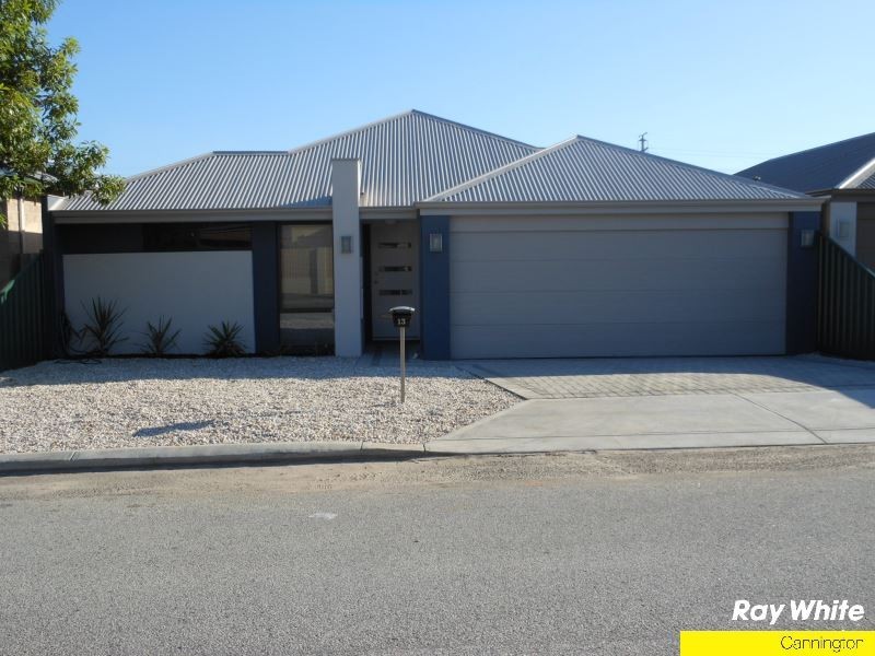13 Walton Street, Queens Park WA 6107