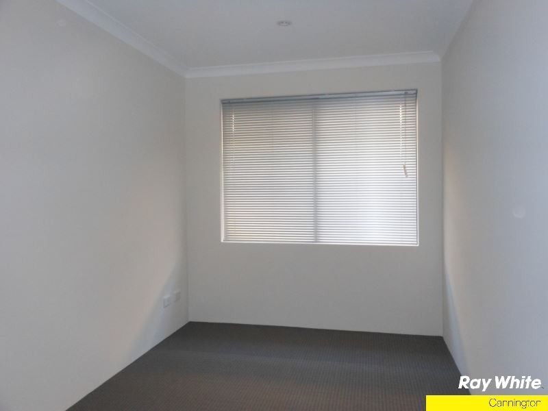 13 Walton Street, Queens Park WA 6107