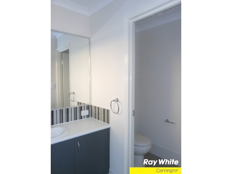 13 Walton Street, Queens Park WA 6107