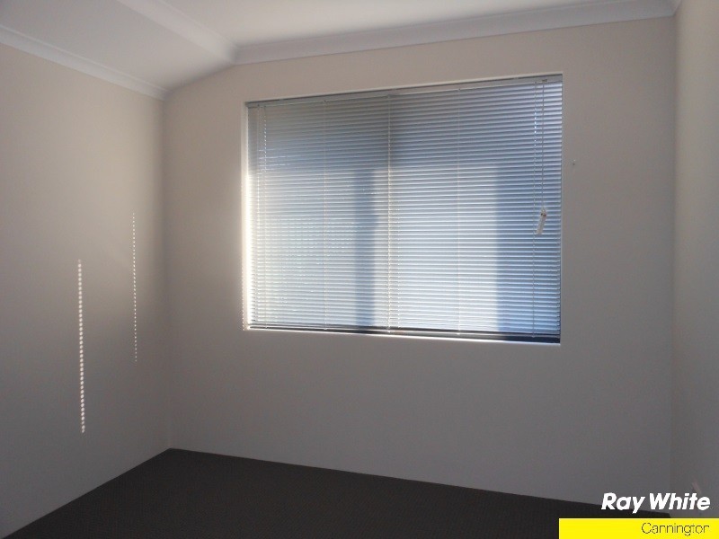 13 Walton Street, Queens Park WA 6107