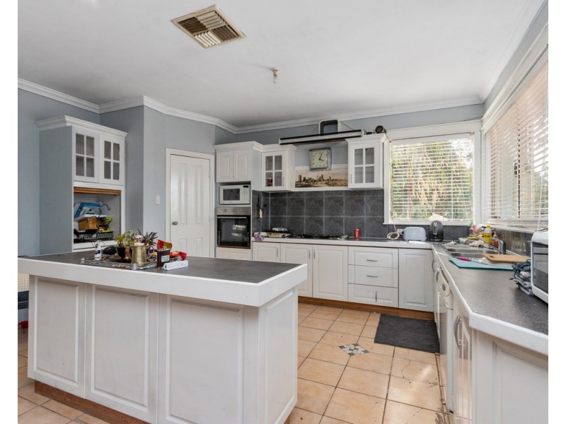 396 Bickley Rd, Kenwick WA 6107