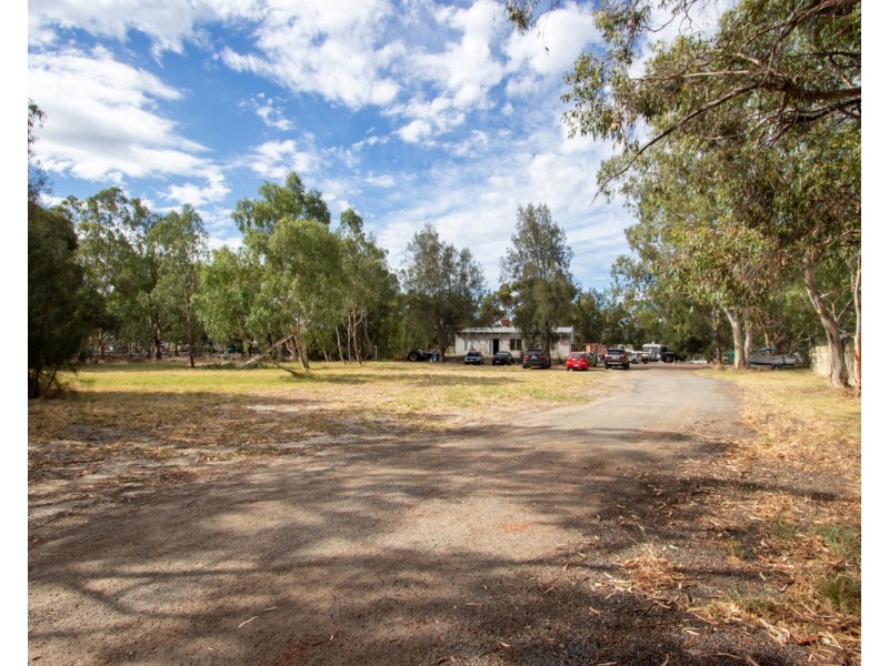 396 Bickley Rd, Kenwick WA 6107