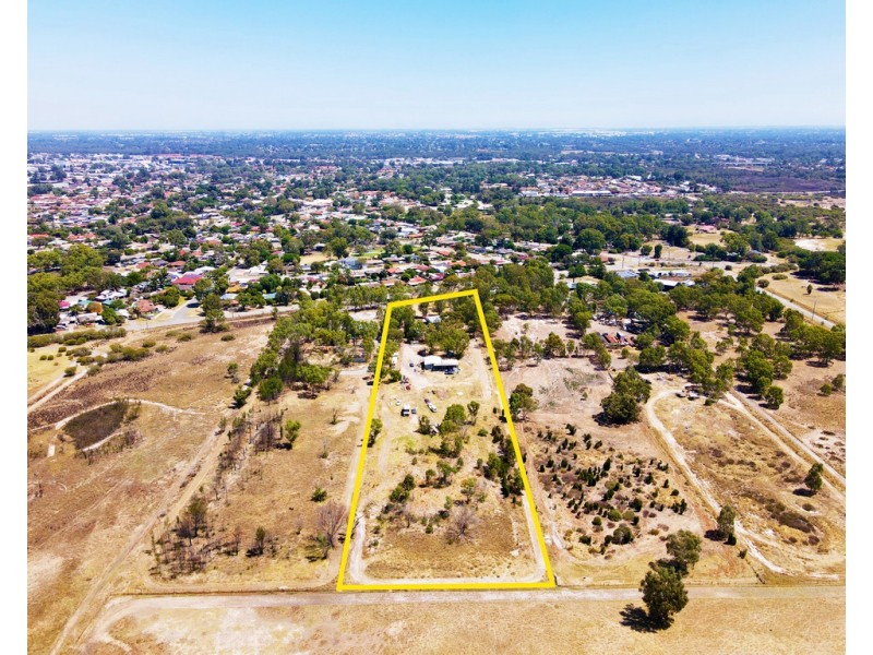 396 Bickley Rd, Kenwick WA 6107