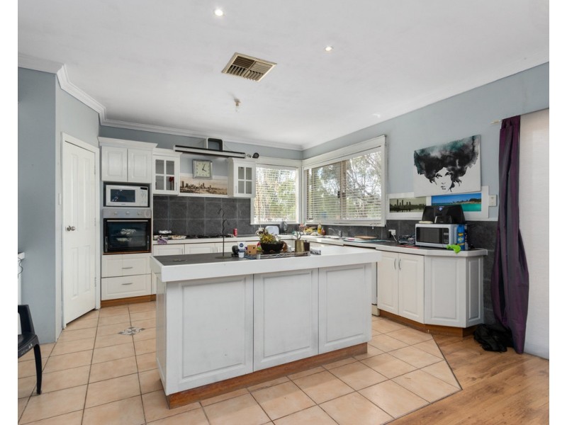 396 Bickley Rd, Kenwick WA 6107