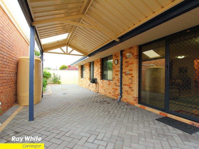 6/11 Highbury Crescent, Beckenham WA 6107