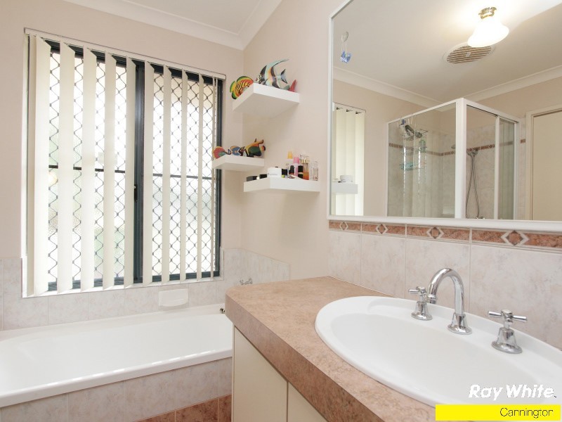 13/5-9 Herndon Close, Cannington WA 6107