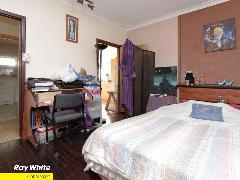 10 Saturn St, Beckenham WA 6107