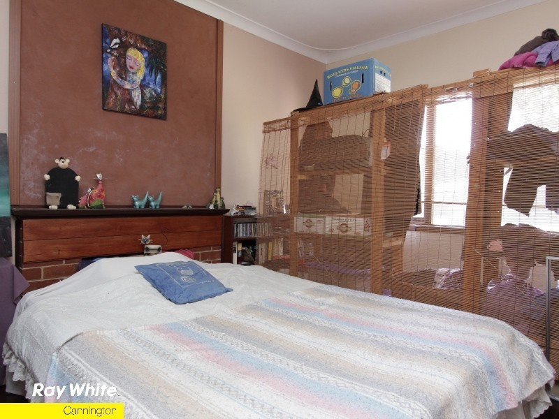 10 Saturn St, Beckenham WA 6107