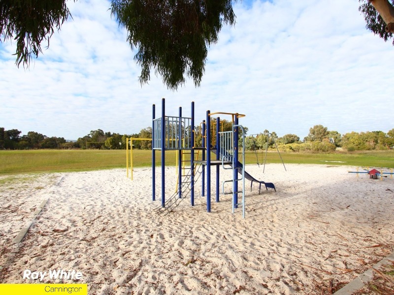 10 Saturn St, Beckenham WA 6107