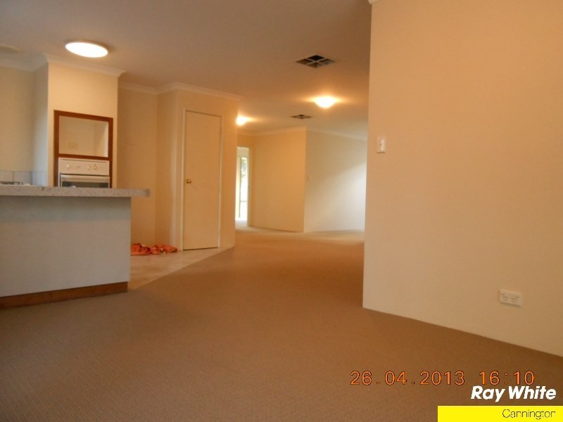 4 Fleming Avenue, Bentley WA 6102