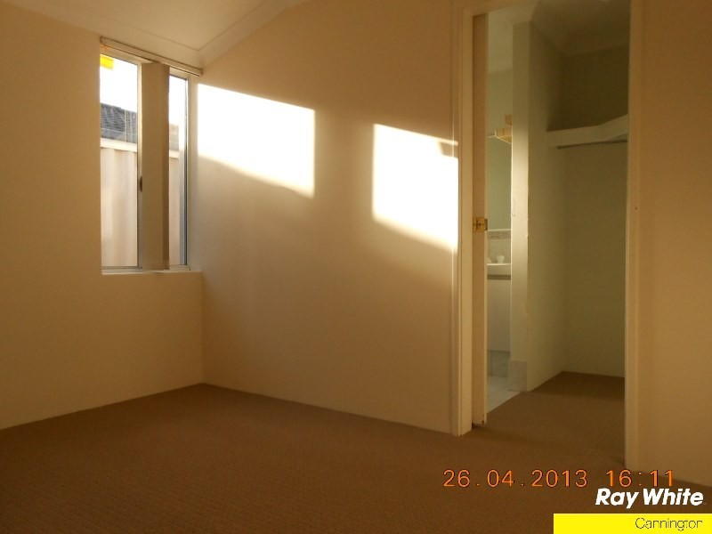 4 Fleming Avenue, Bentley WA 6102
