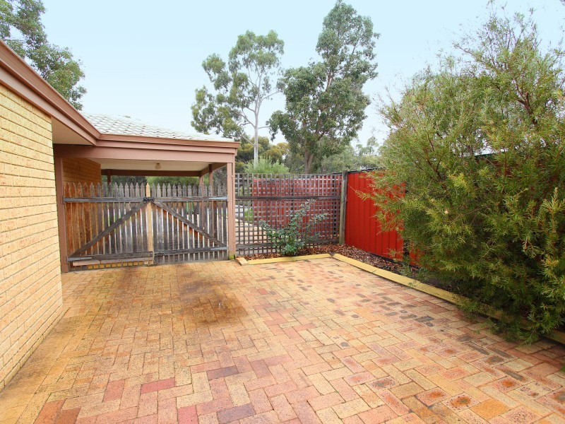 36 Rochester Ave, Beckenham WA 6107