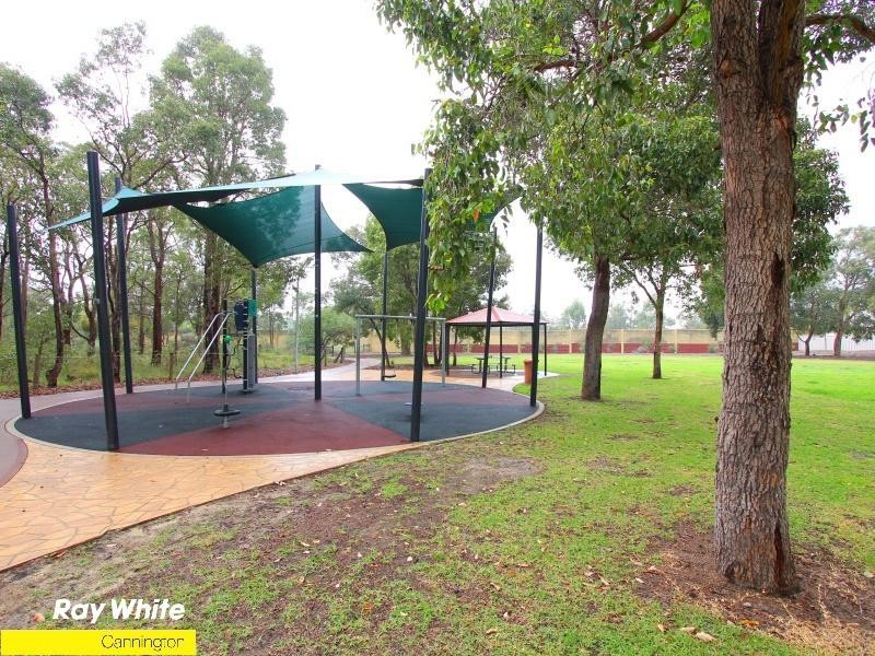 36 Rochester Ave, Beckenham WA 6107