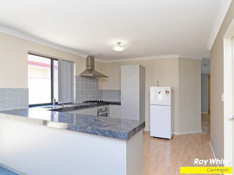 71 Cross Street, Queens Park WA 6107