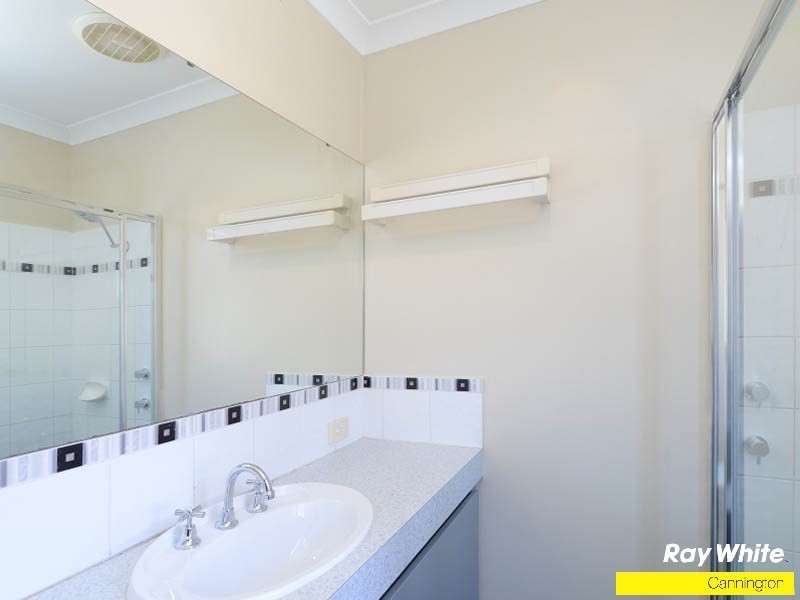 71 Cross Street, Queens Park WA 6107
