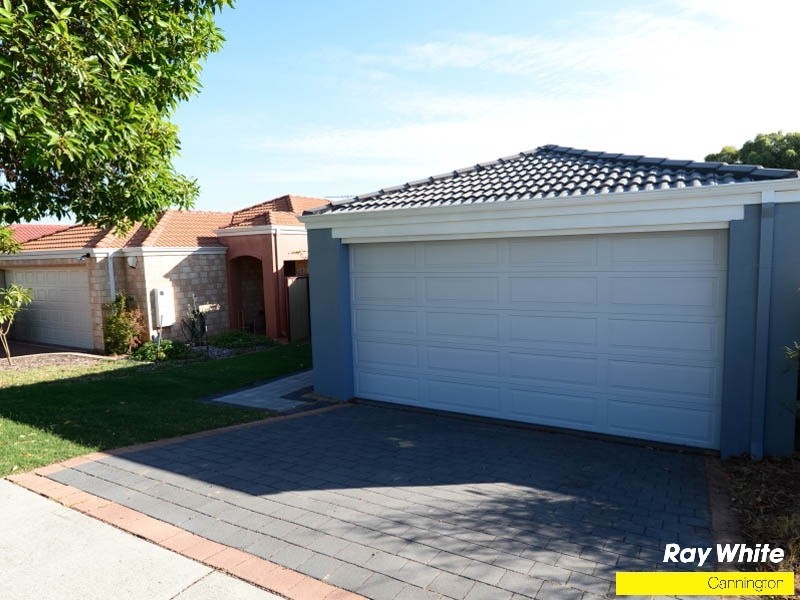 71 Cross Street, Queens Park WA 6107