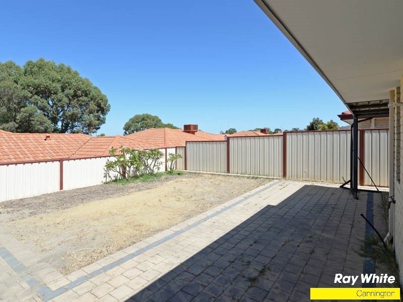 71 Cross Street, Queens Park WA 6107