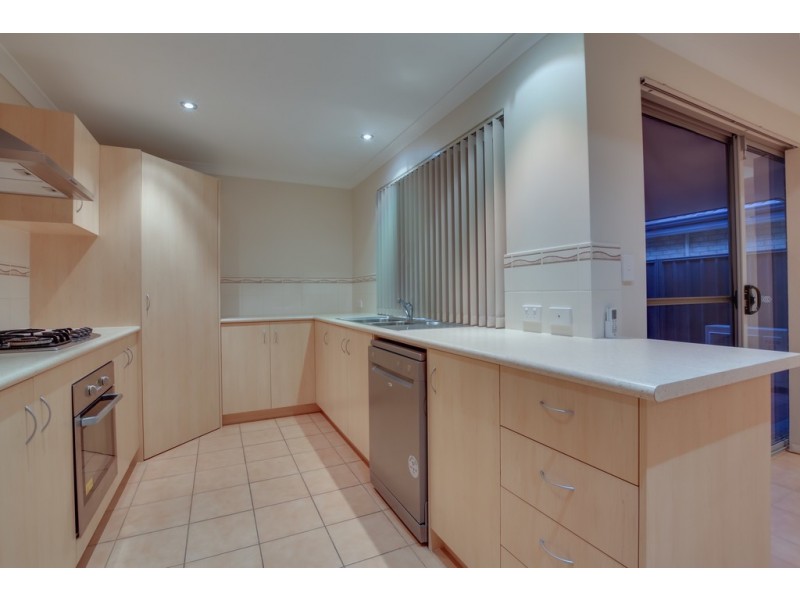 1/73 Station Street, Cannington WA 6107