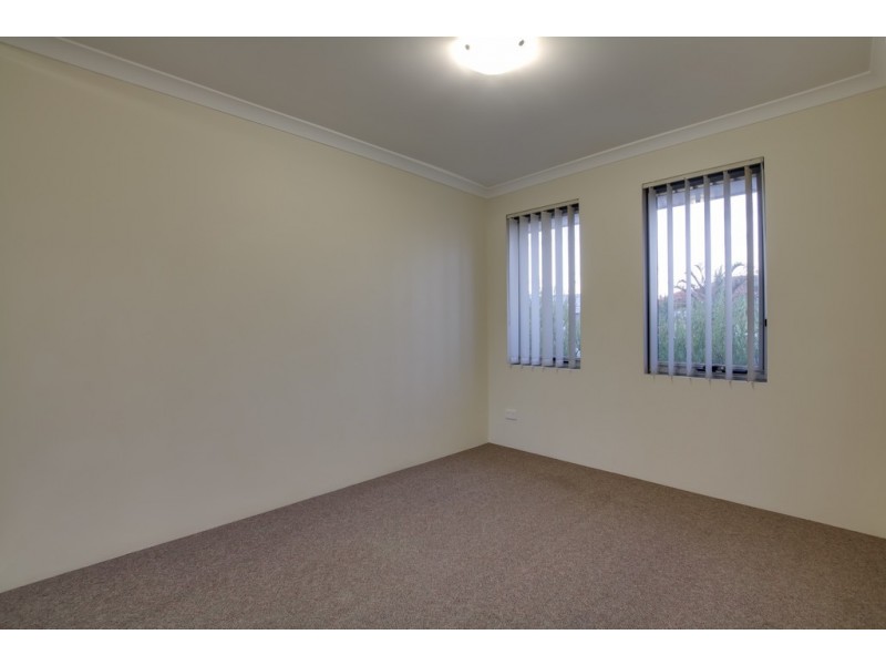 1/73 Station Street, Cannington WA 6107