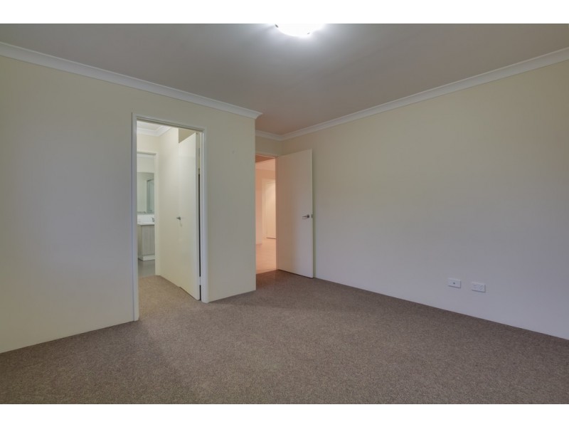 1/73 Station Street, Cannington WA 6107