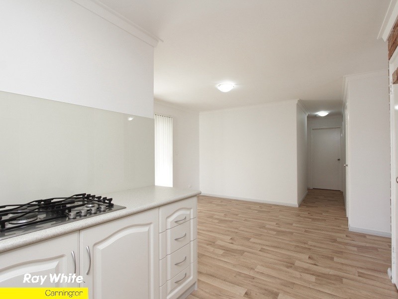 1/7 Sitka Place, Cannington WA 6107