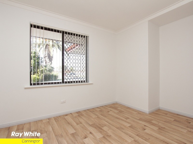 1/7 Sitka Place, Cannington WA 6107