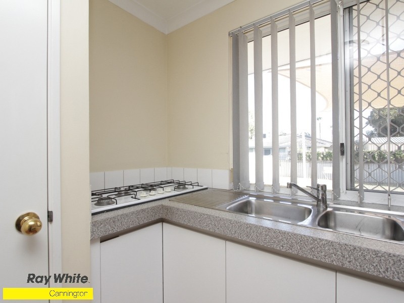 14 Phoenix Drive, Kenwick WA 6107