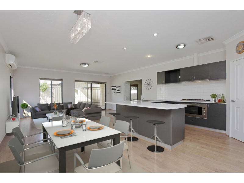 39a Fitzroy Street, Queens Park WA 6107