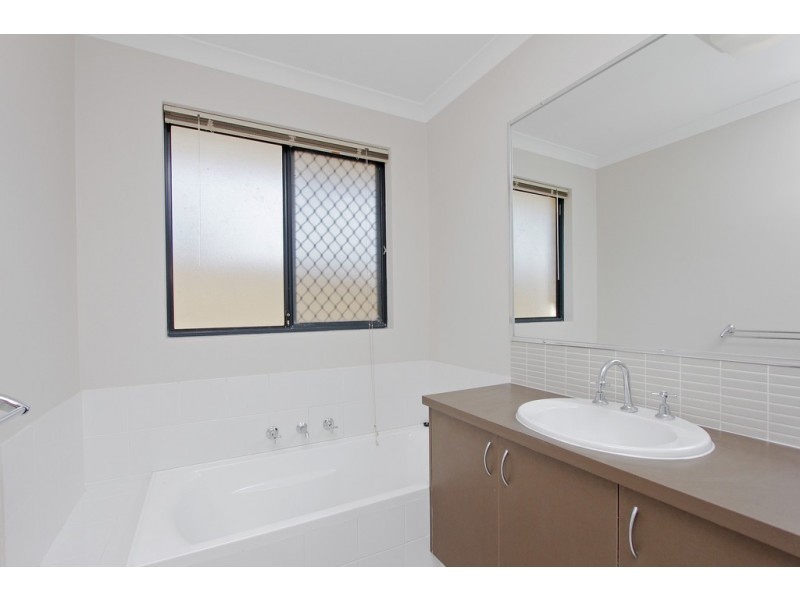 39a Fitzroy Street, Queens Park WA 6107