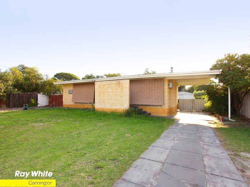 32 Saturn St, Beckenham WA 6107