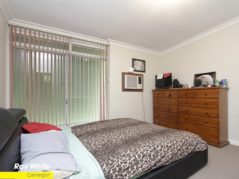 32 Saturn St, Beckenham WA 6107